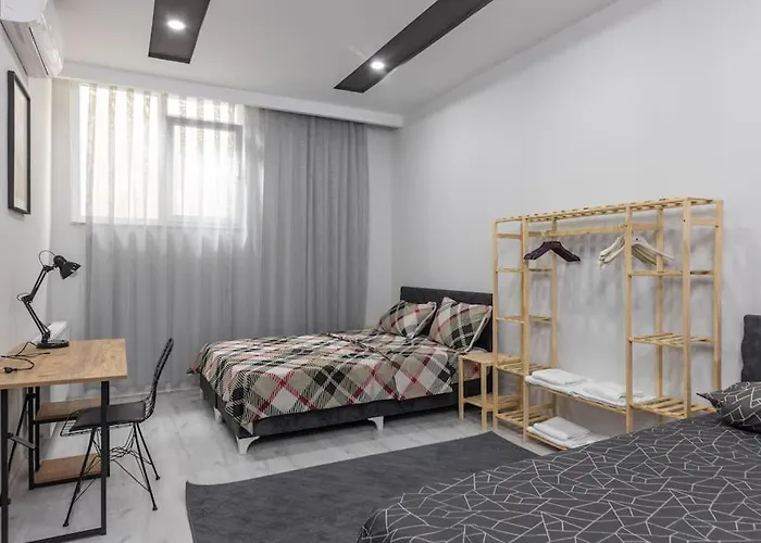 7-Sehir Merkezinde 4 Yatak Odali Dubleks Daire