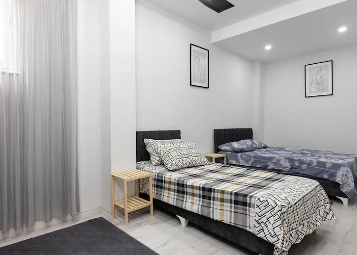 7-Sehir Merkezinde 4 Yatak Odali Dubleks Daire