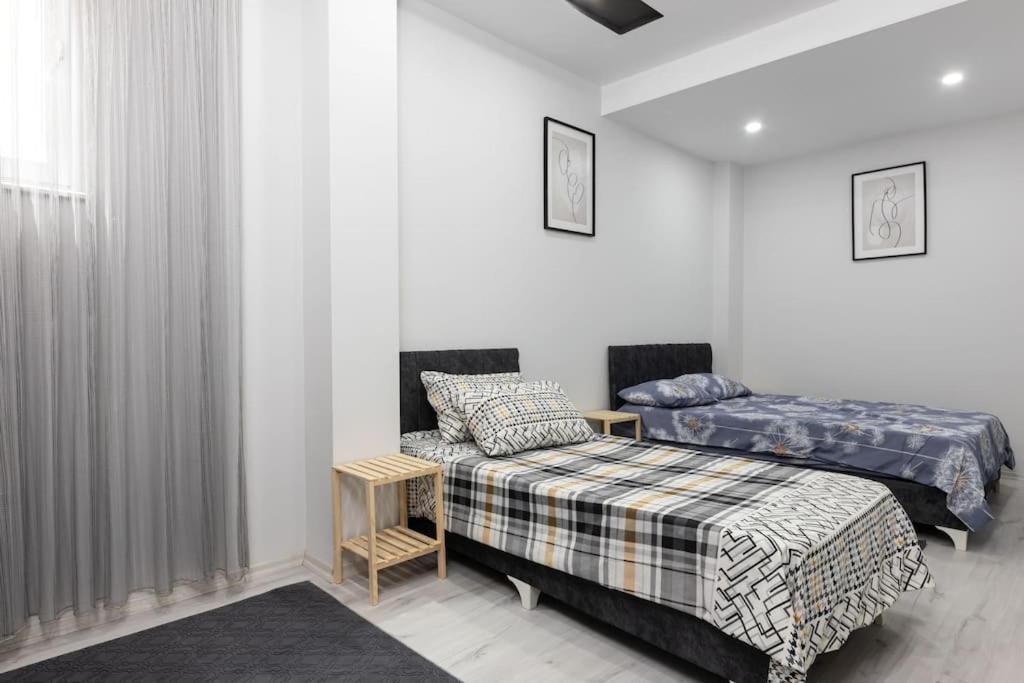 7-sehir Merkezinde 4 Yatak Odali Daire Antalya