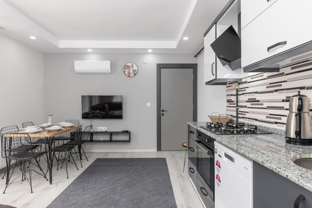 7-sehir Merkezinde 4 Yatak Odali Daire Antalya